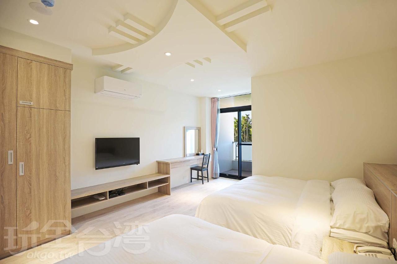 Riyuewan Homestay Yuchi Exteriör bild